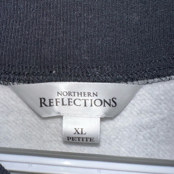 Northern Reflections Size XL - Picture 3 of 6